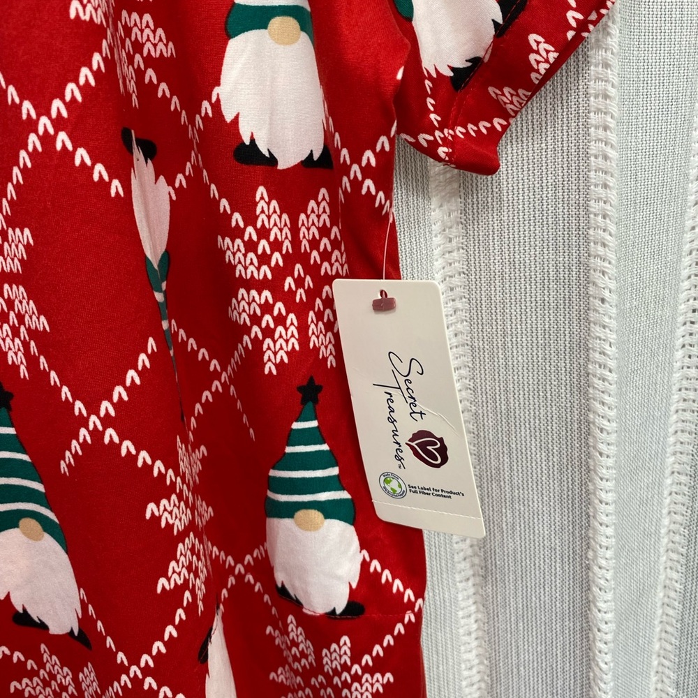 5 Pack Gnome Holiday Christmas Sleep Shirt Gown with pockets- Size 2X / 3X NWT - Picture 5 of 10